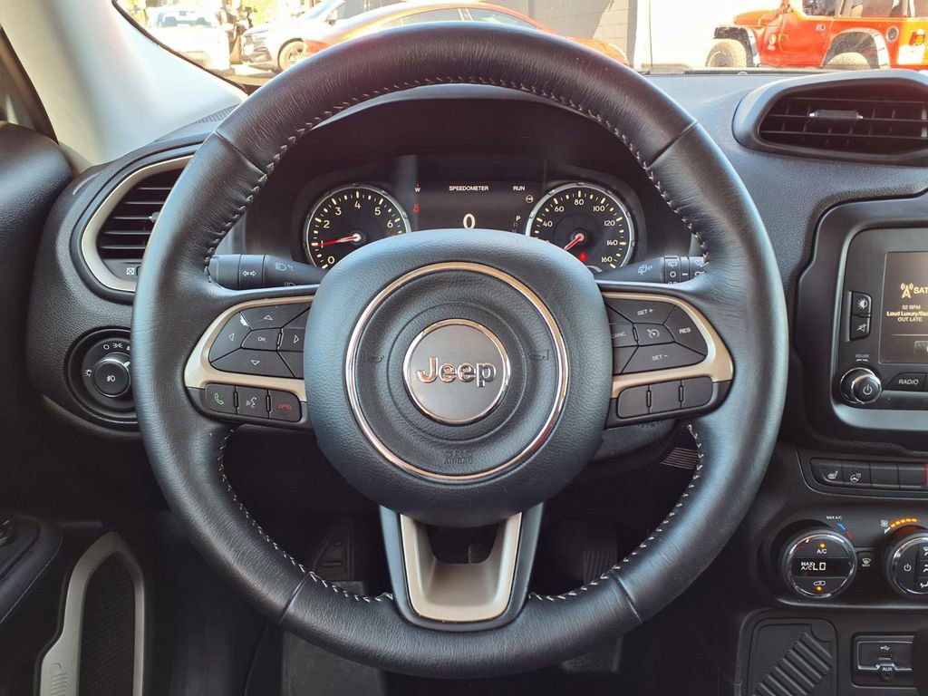 Used 2017 Jeep Renegade Limited FWD image 30