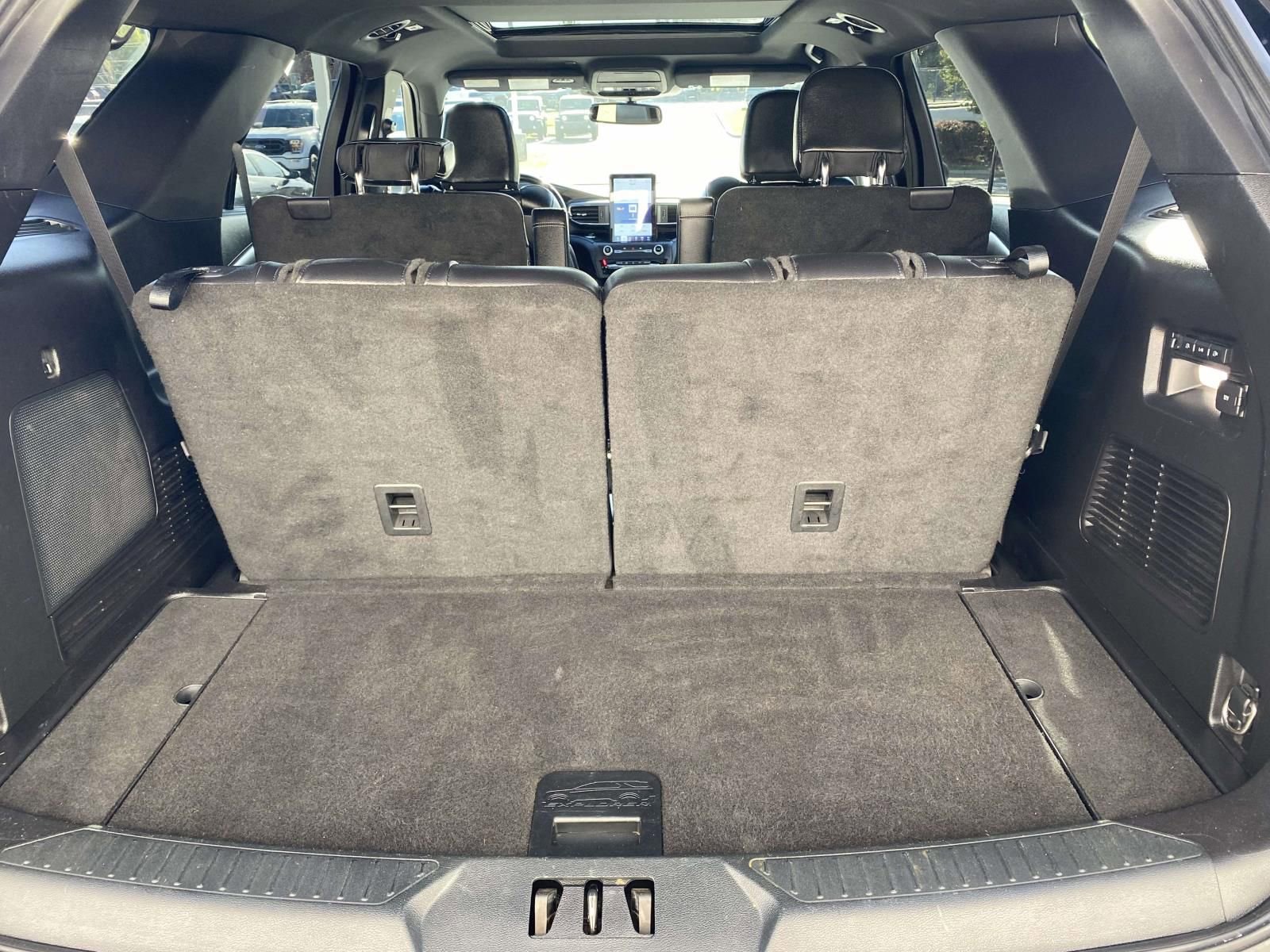 Used 2020 Ford Explorer ST w/ Premium Technology Package image 10