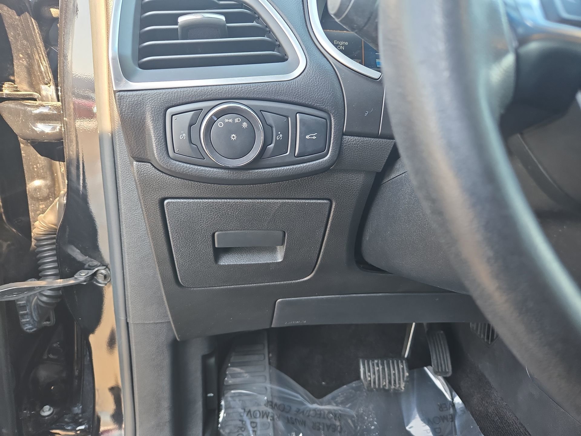 Used 2016 Ford Edge Titanium w/ Technology Package image 19