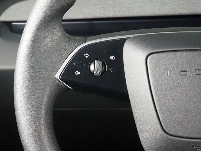 Used 2025 Tesla Model 3 AWD/4WD image 21