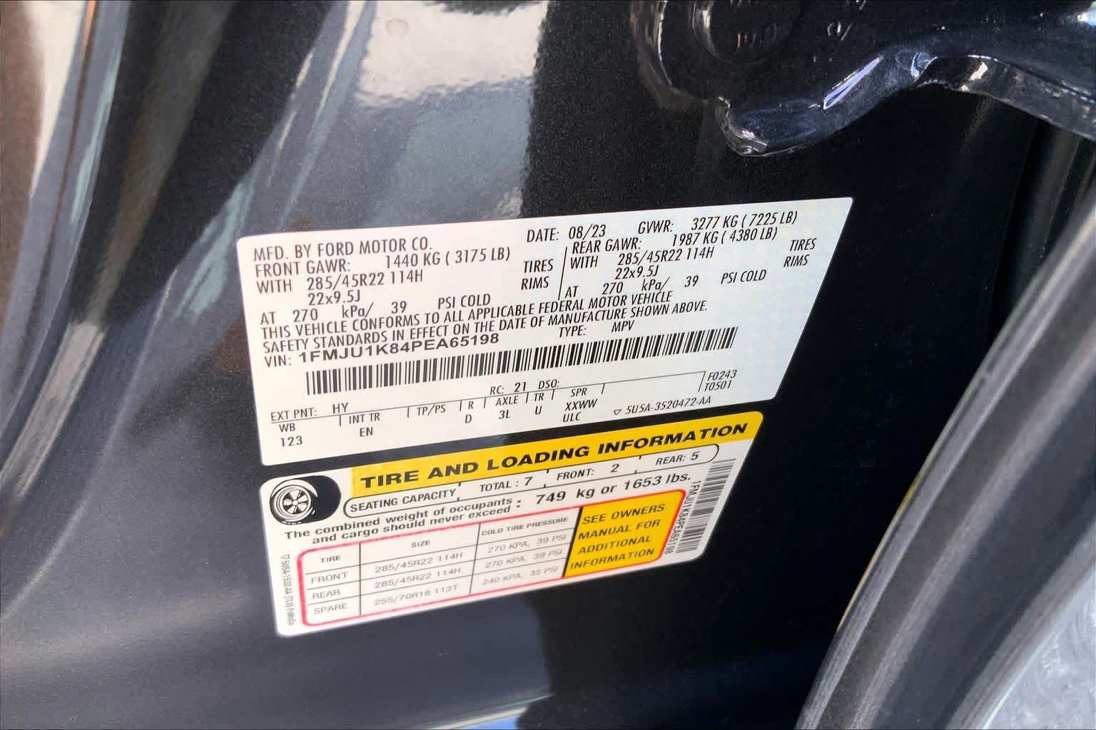 Used 2023 Ford Expedition Limited RWD image 30