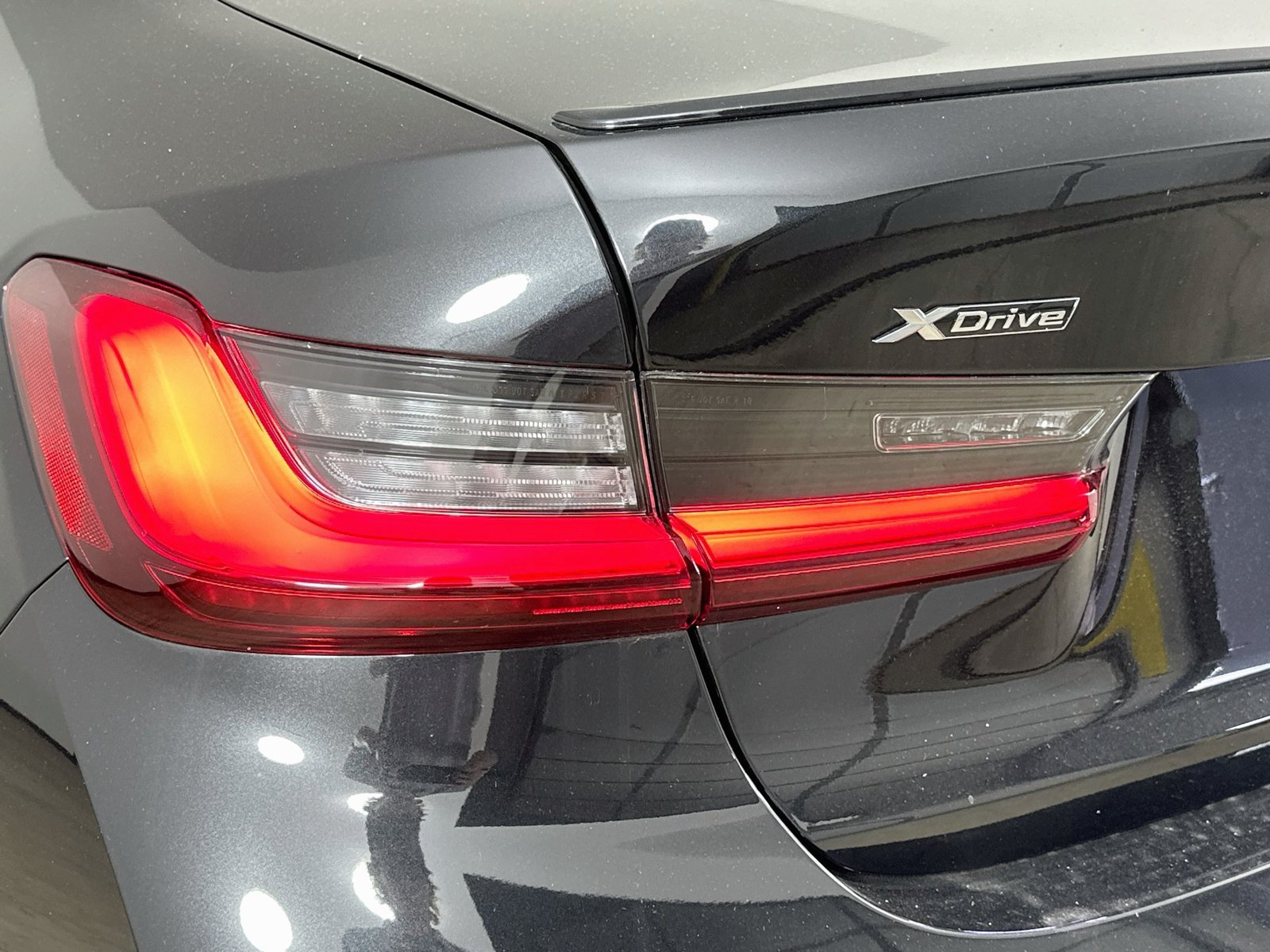 New 2026 BMW 330i xDrive Sedan w/ M Sport Package AWD/4WD image 11