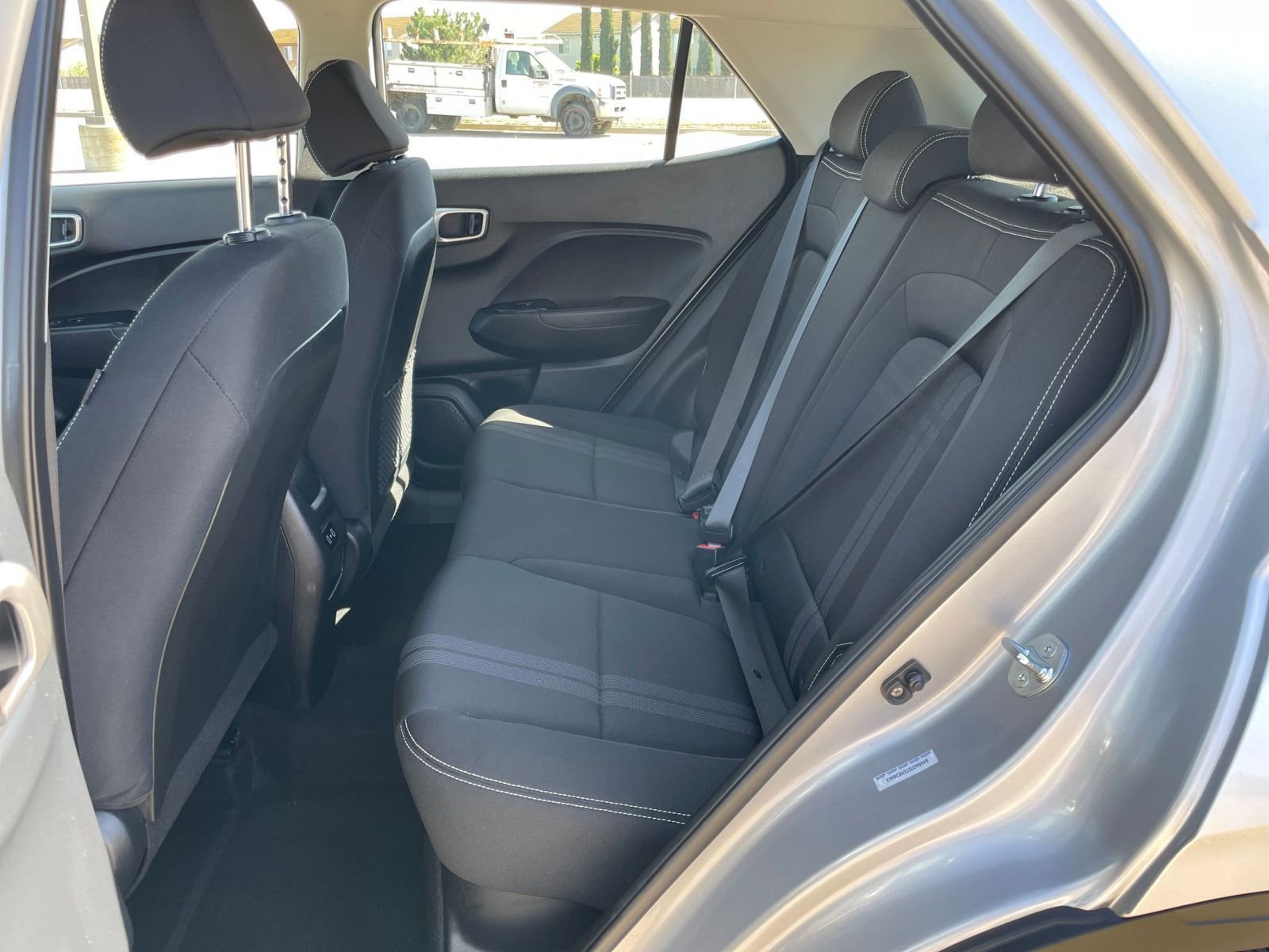 Used 2025 Hyundai Venue SEL image 25