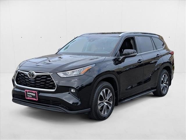 Used 2020 Toyota Highlander XLE