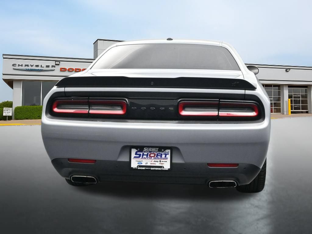 Used 2022 Dodge Challenger GT w/ Blacktop Package AWD/4WD image 4