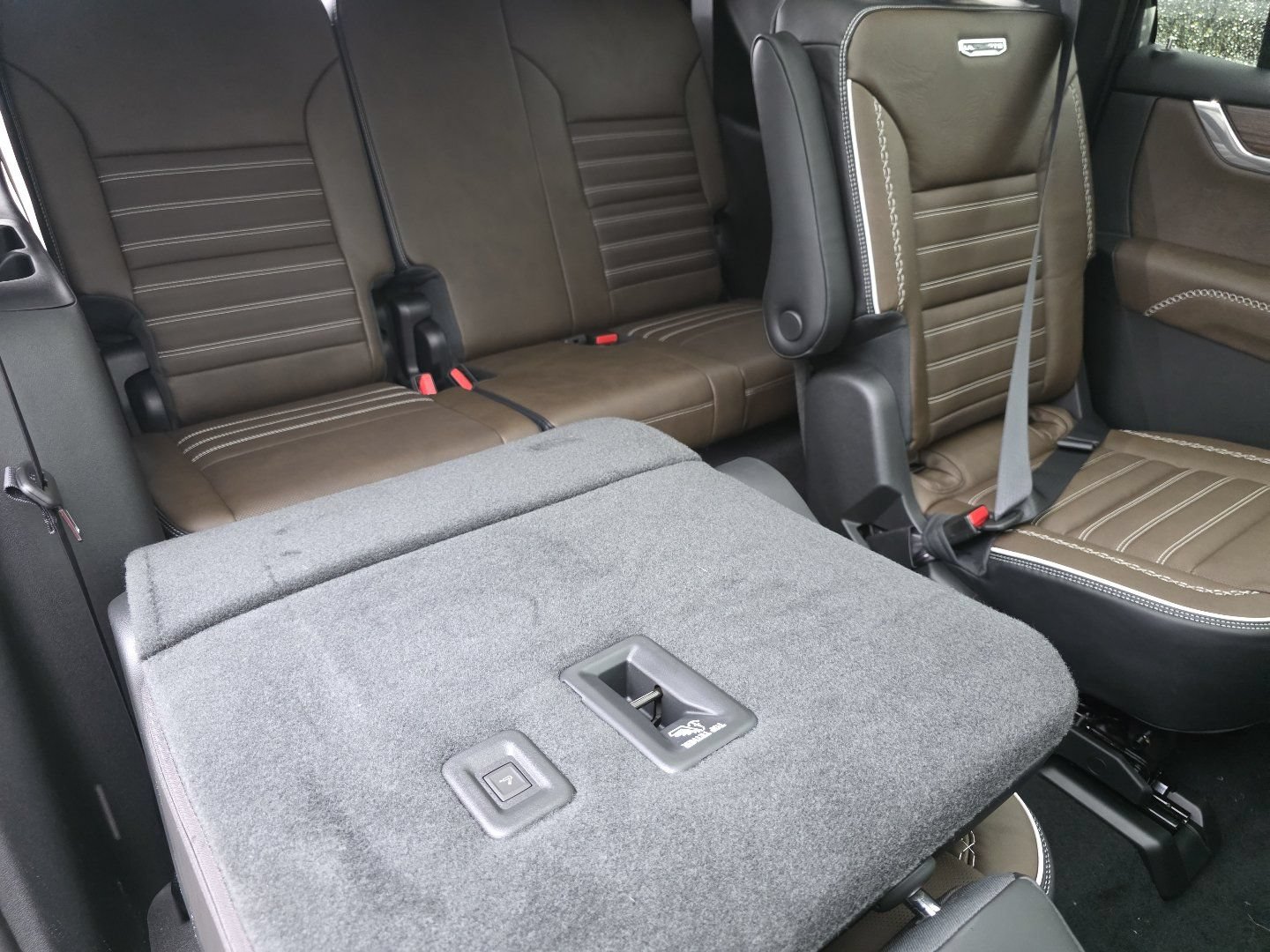 New 2026 GMC Acadia Denali Ultimate AWD/4WD image 25