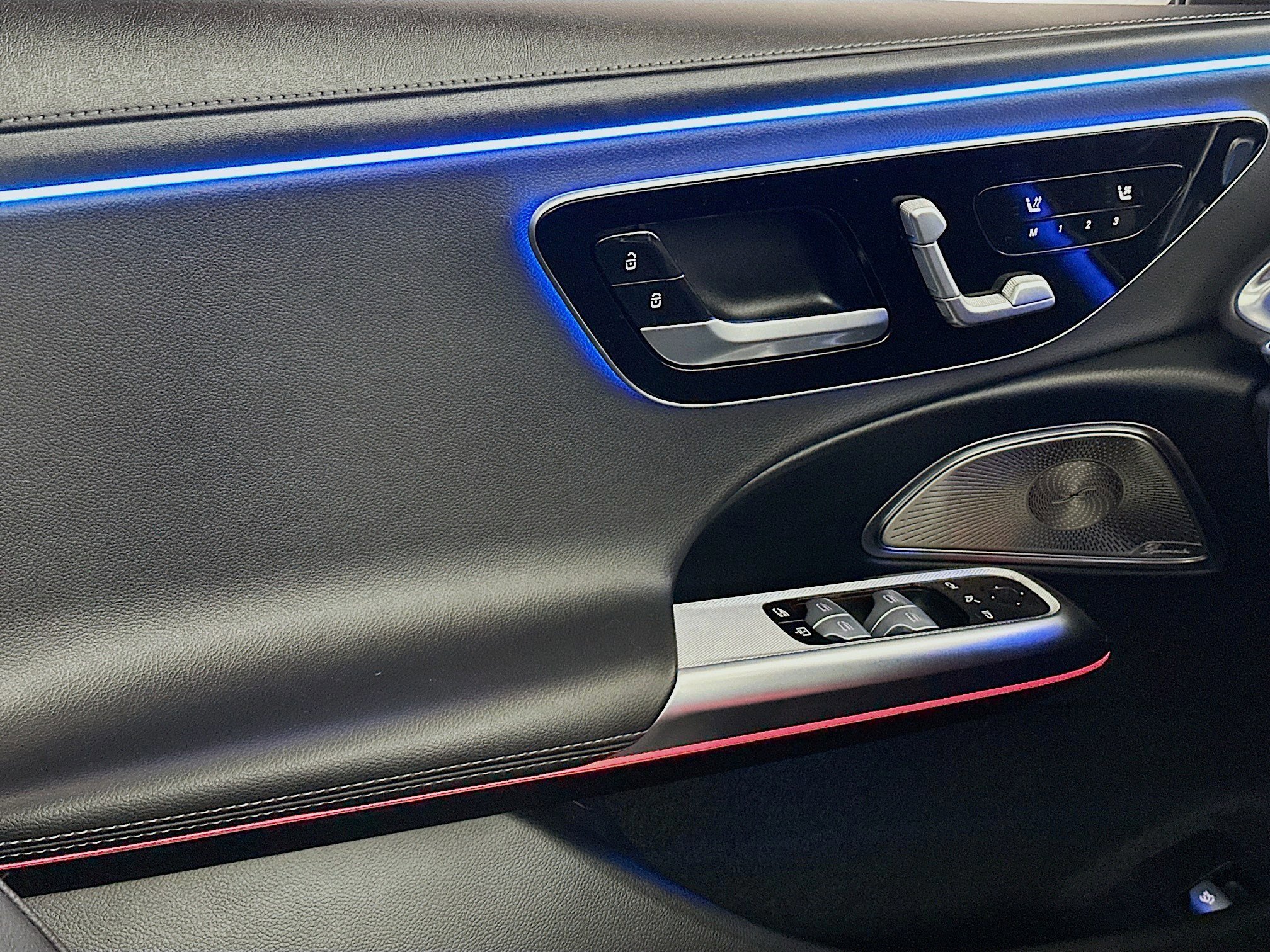 Used 2024 Mercedes-Benz E 350 4MATIC Sedan w/ Airmatic Package image 14