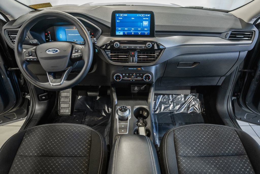 Used 2025 Ford Escape Active AWD/4WD image 23