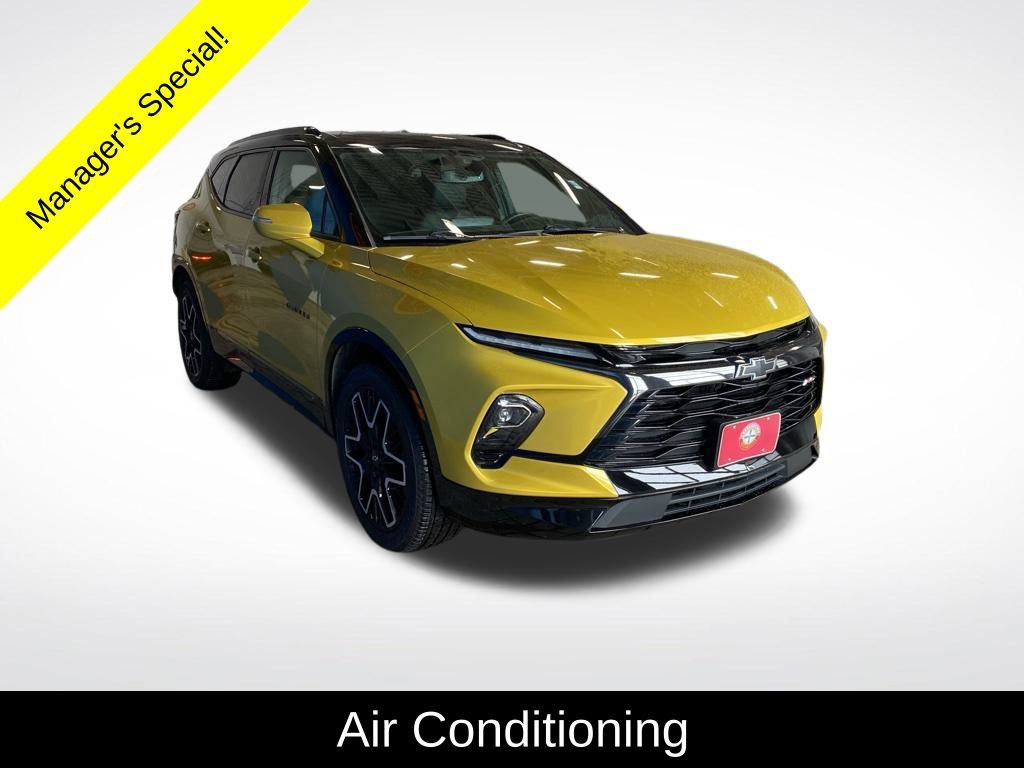Used 2023 Chevrolet Blazer RS w/ Enhanced Convenience Package image 16