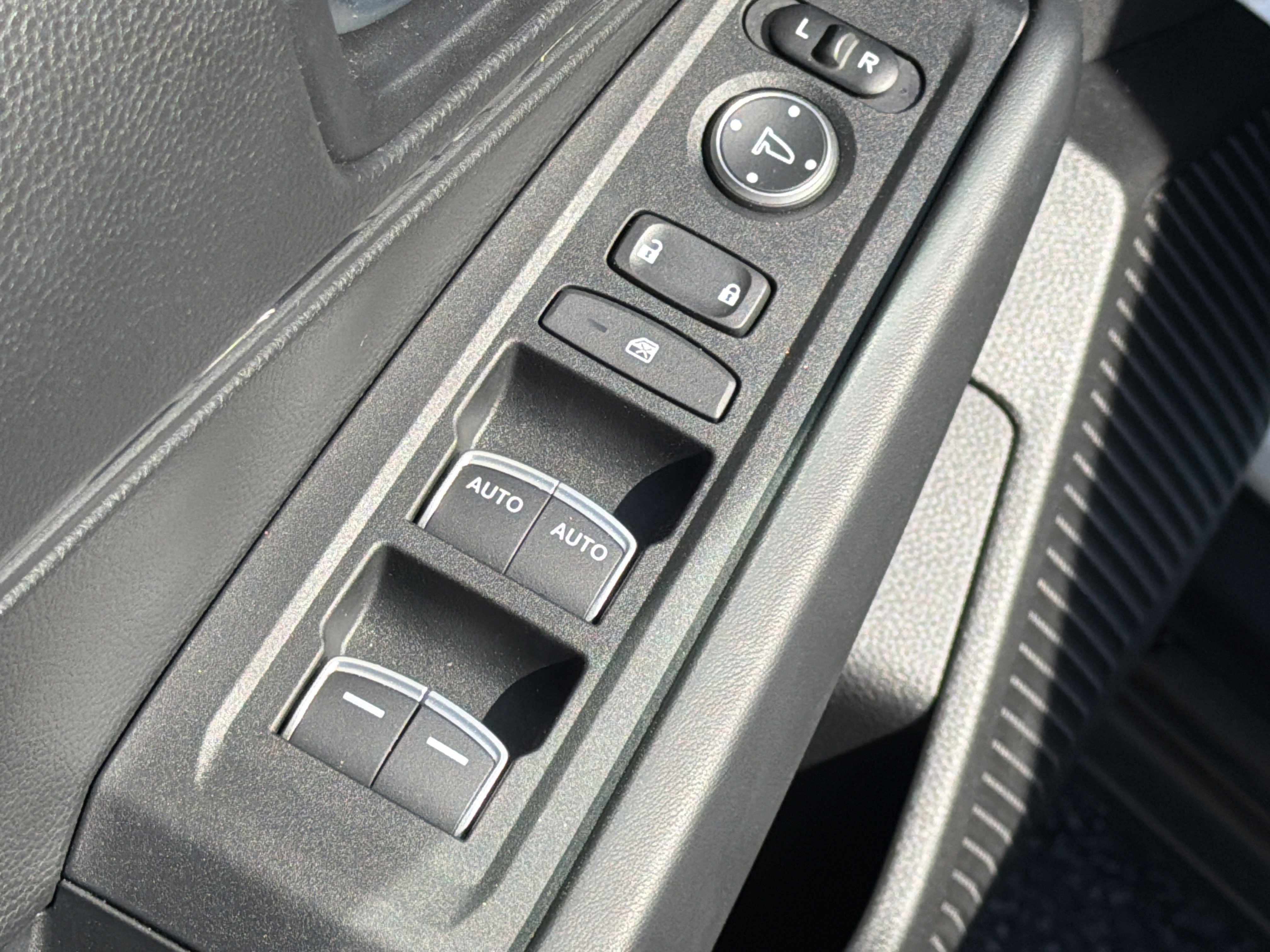 Certified 2025 Honda Accord LX image 15