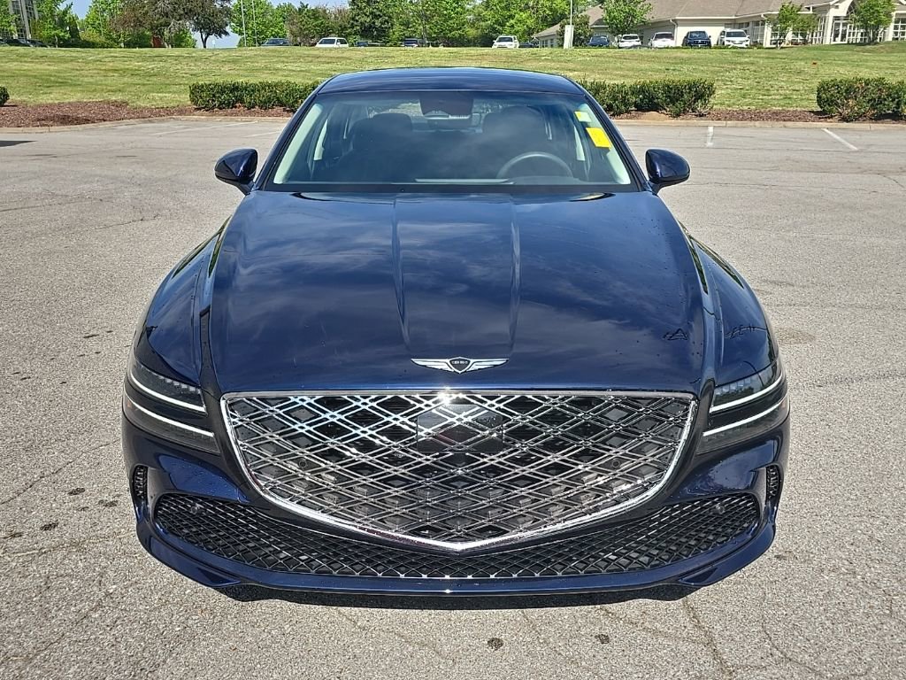 Used 2025 Genesis G80 2.5T image 3