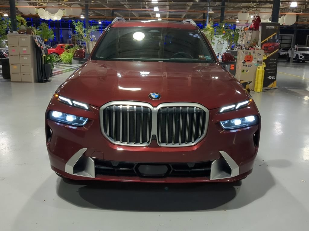 Certified 2024 BMW X7 xDrive40i w/ Executive Package AWD/4WD image 3