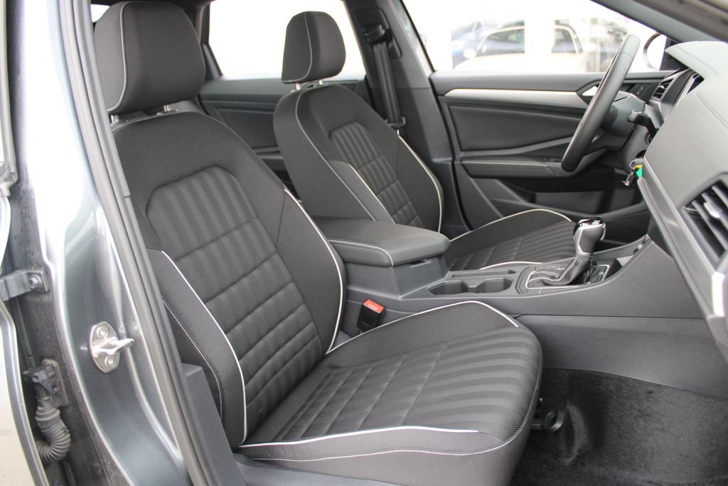 Certified 2024 Volkswagen Jetta Sport FWD image 24