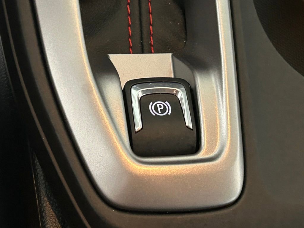 Used 2024 Chevrolet Trax RS w/ Driver Confidence Package image 24