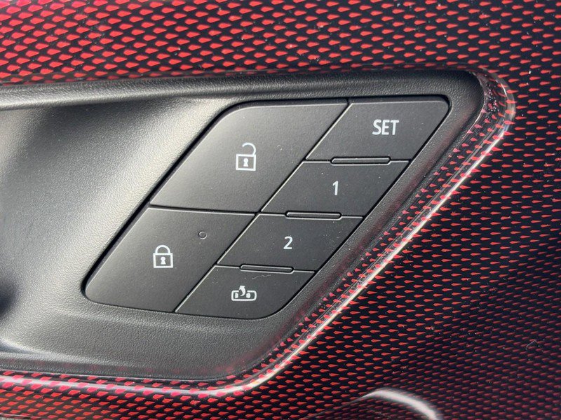 New 2026 Chevrolet Traverse RS image 21