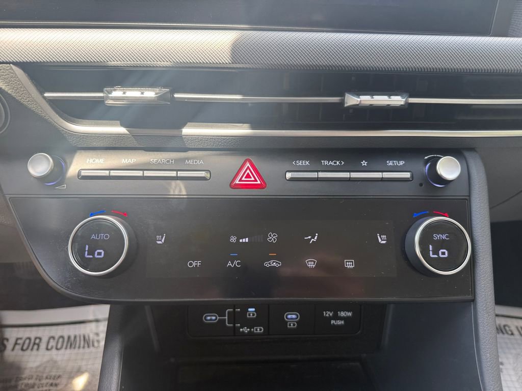 Used 2025 Hyundai Sonata SEL FWD image 27