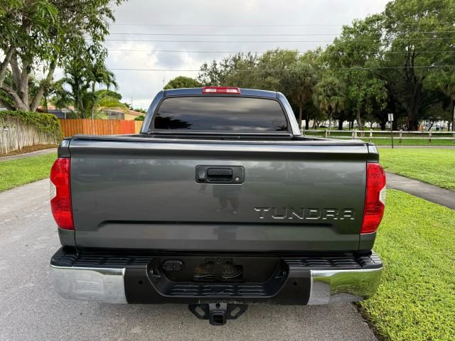 Used 2018 Toyota Tundra SR5 w/ SR5 Upgrade Package image 4