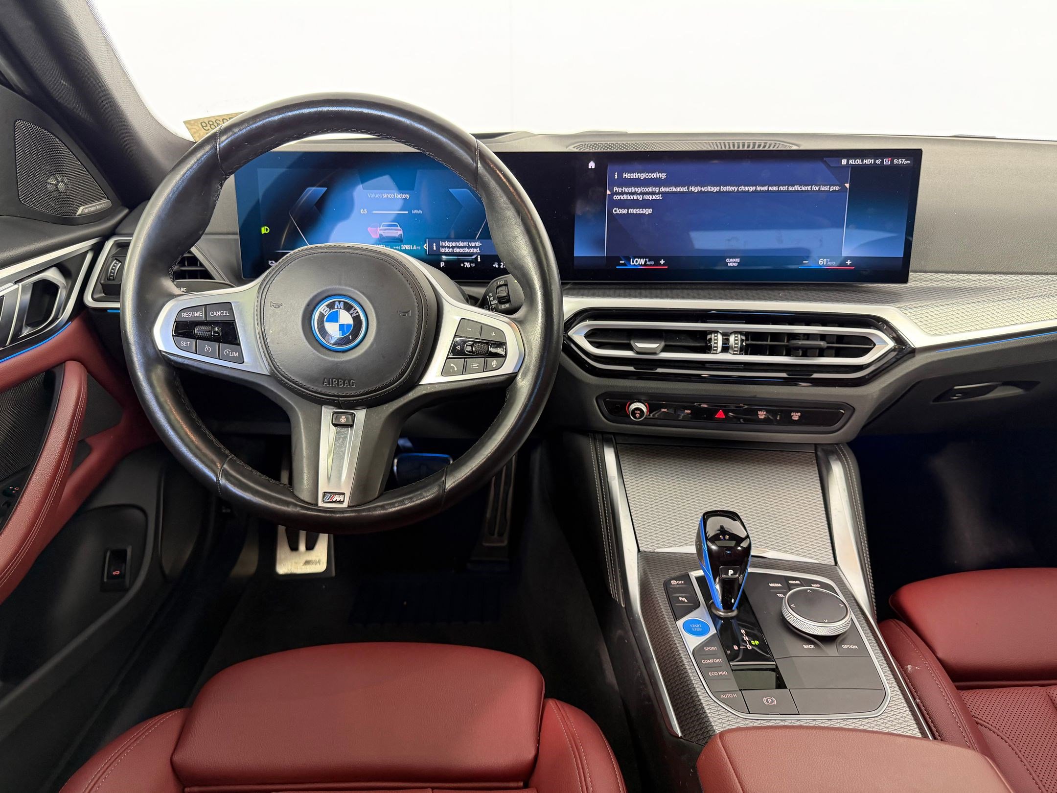 Used 2023 BMW i4 eDrive40 w/ M Sport Package image 31
