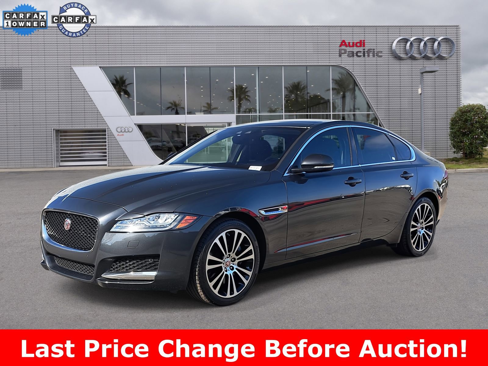 Used 2019 Jaguar XF Prestige image 1