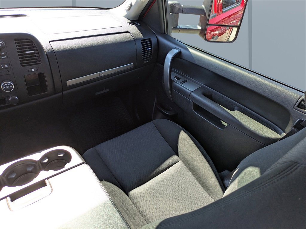 Used 2014 Chevrolet Silverado 2500 LT image 16