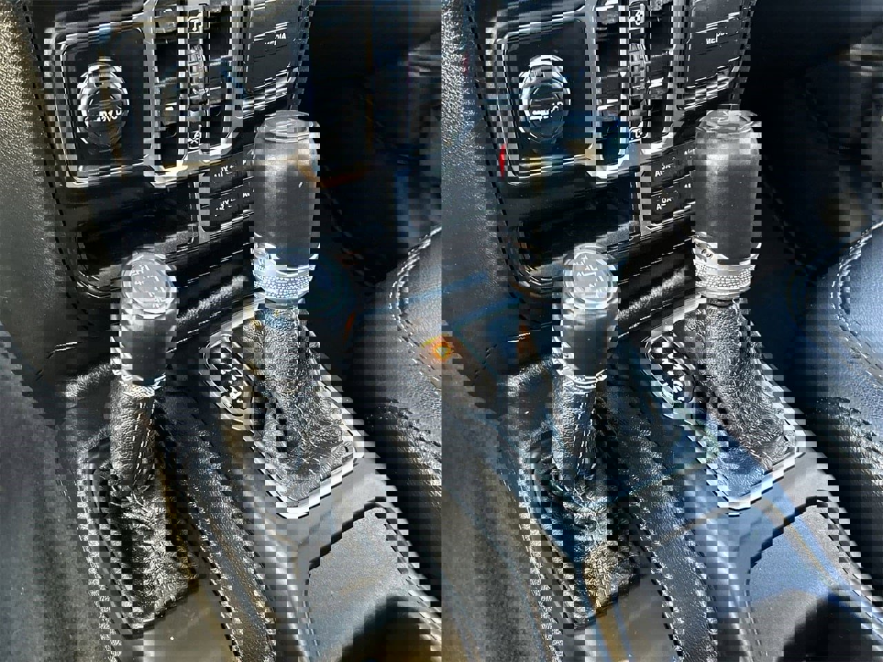 Used 2024 Jeep Wrangler Sahara w/ Technology Group image 26