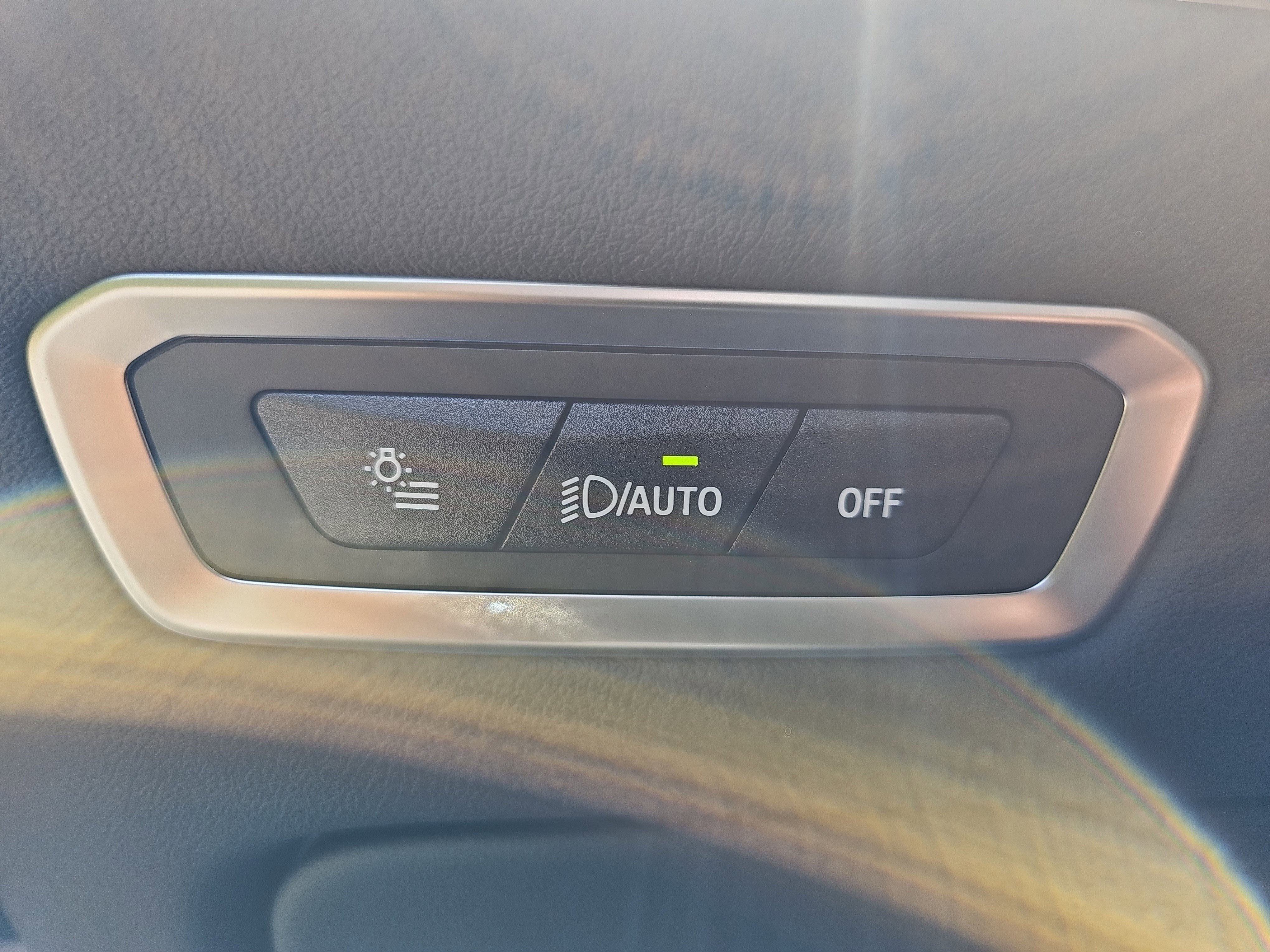New 2026 BMW X7 xDrive40i w/ Premium Package image 28