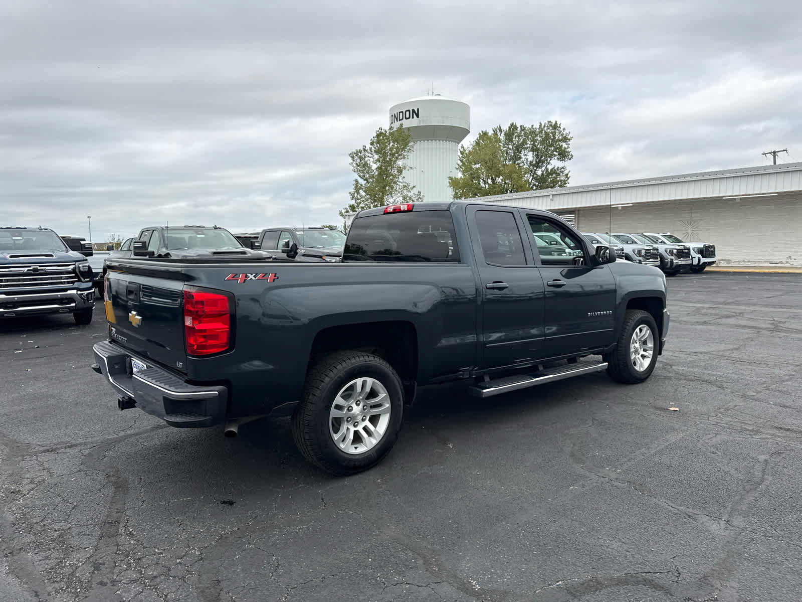 Certified 2019 Chevrolet Silverado 1500 LT w/ All Star Edition AWD/4WD image 5