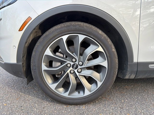 Used 2023 Lincoln Nautilus Reserve w/ Equipment Group 201A image 9