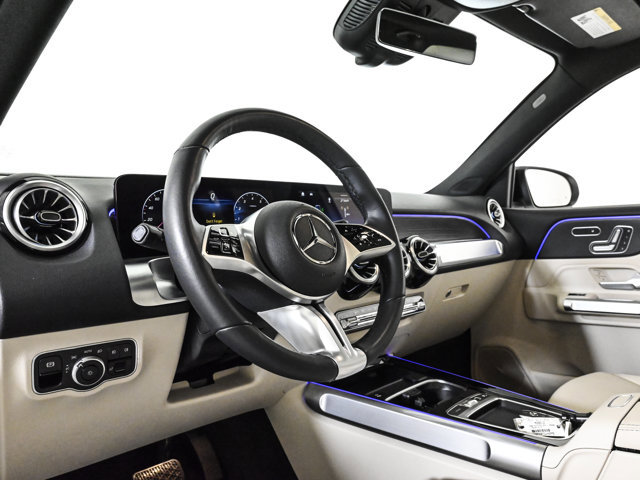 Used 2026 Mercedes-Benz GLB 250 4MATIC image 10