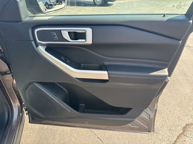 Used 2021 Ford Explorer XLT w/ Equipment Group 202A image 19