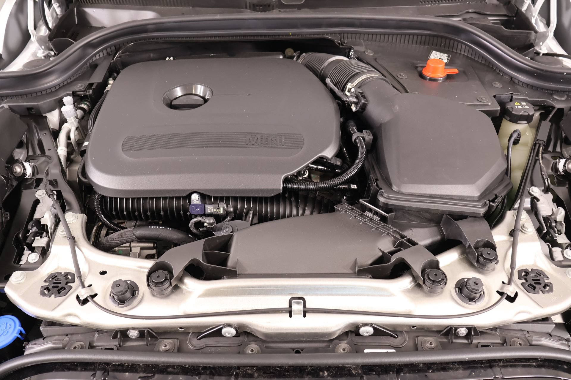 New 2026 MINI Cooper 2-Door Hardtop FWD image 18