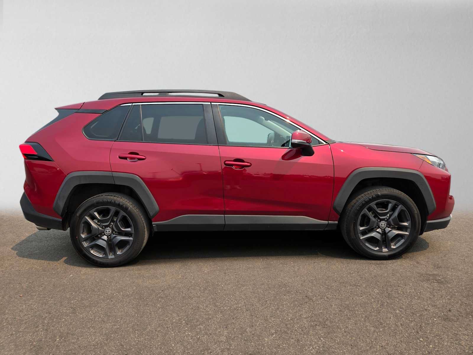 Used 2023 Toyota RAV4 Adventure AWD/4WD image 2