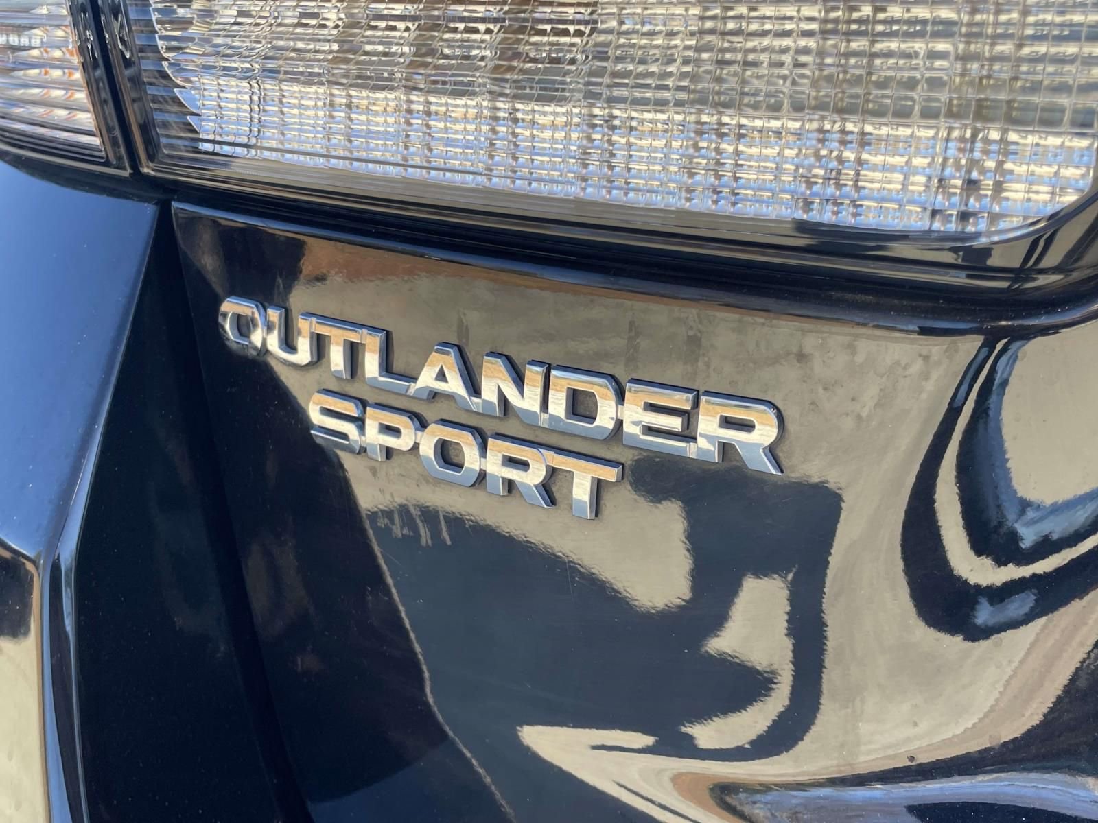 Used 2024 Mitsubishi Outlander Sport ES image 5