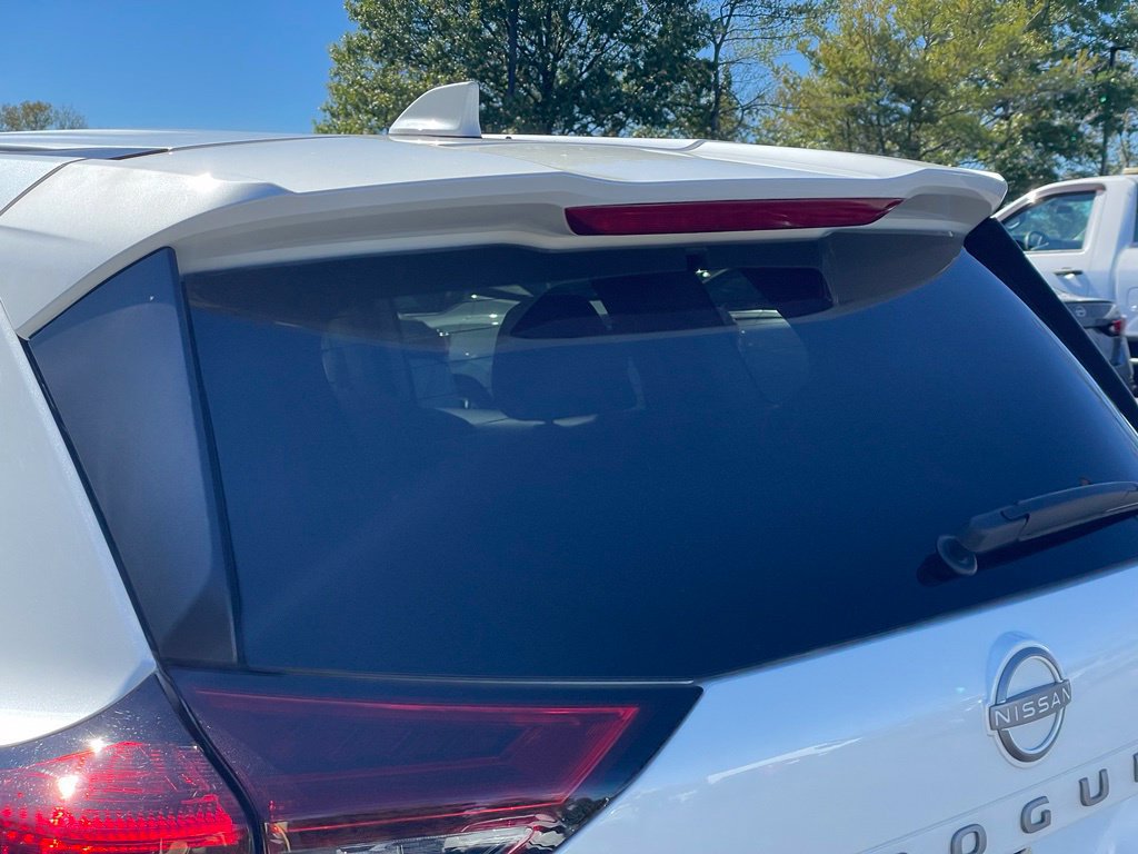 Certified 2025 Nissan Rogue SV AWD/4WD image 28