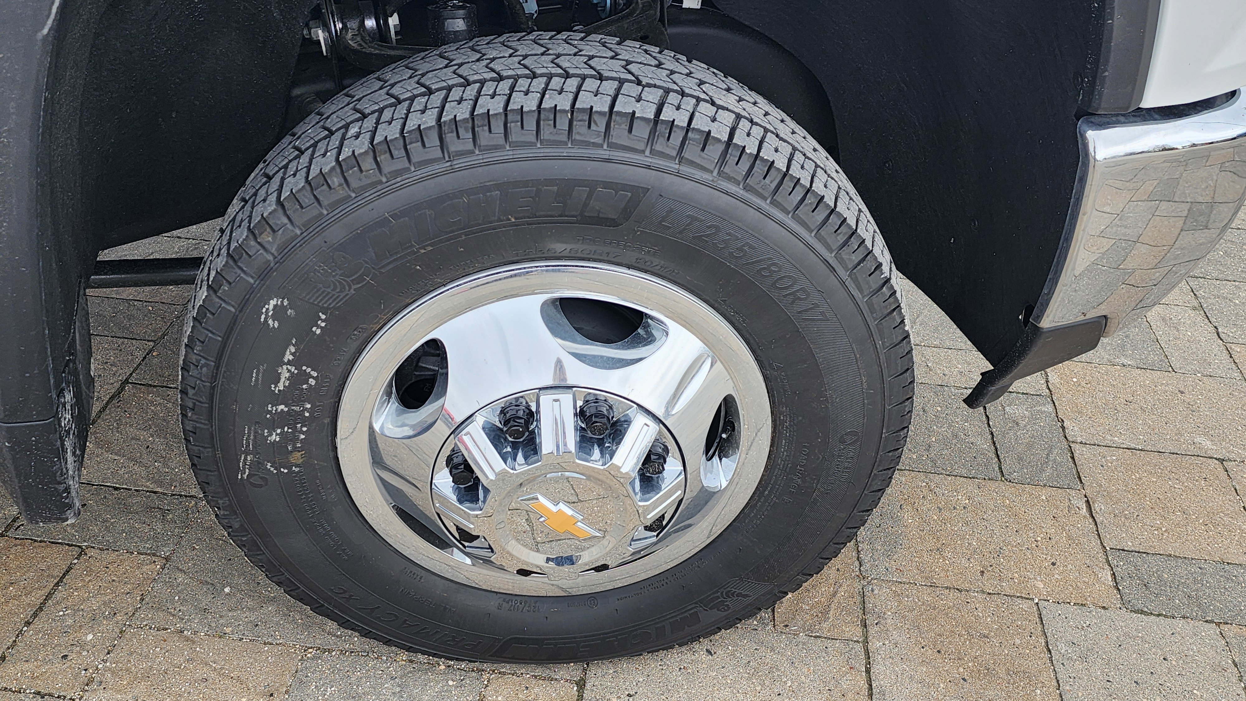 New 2024 Chevrolet Silverado 3500 LT w/ Convenience Package image 9