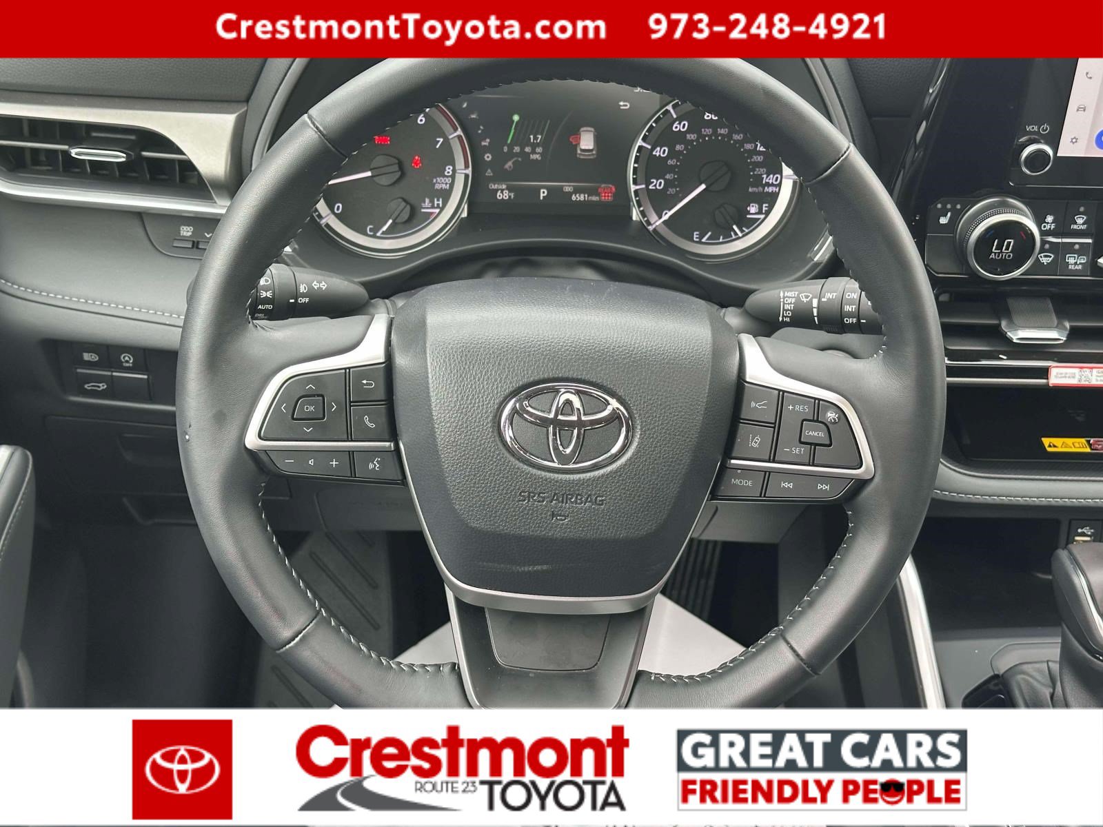 Certified 2025 Toyota Highlander XLE AWD/4WD image 12