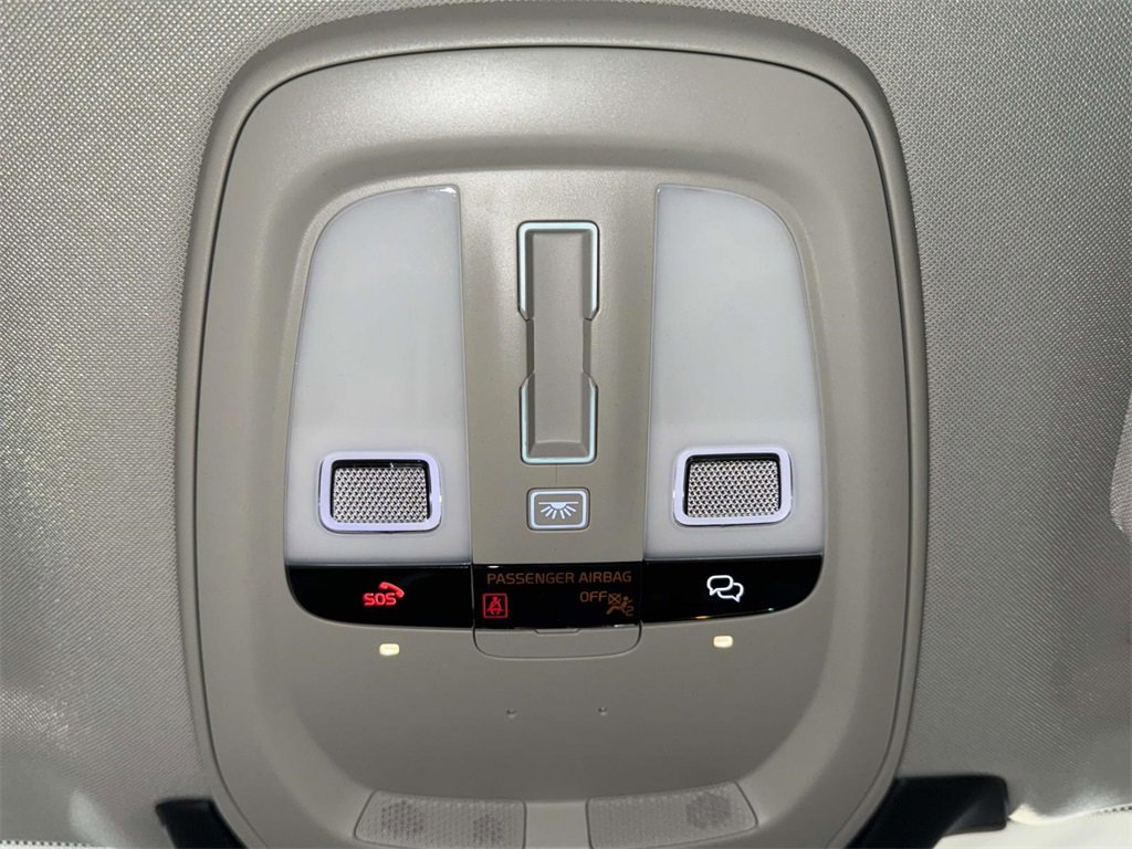 Used 2024 Volvo XC90 B6 Plus w/ Protection Package Premier image 26