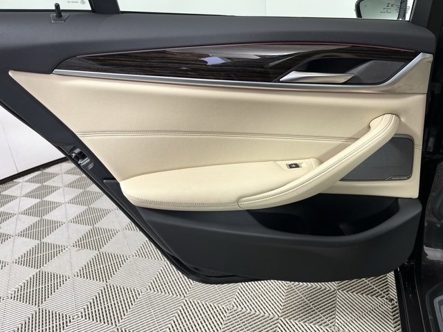 Used 2023 BMW 530i xDrive w/ Premium Package image 20