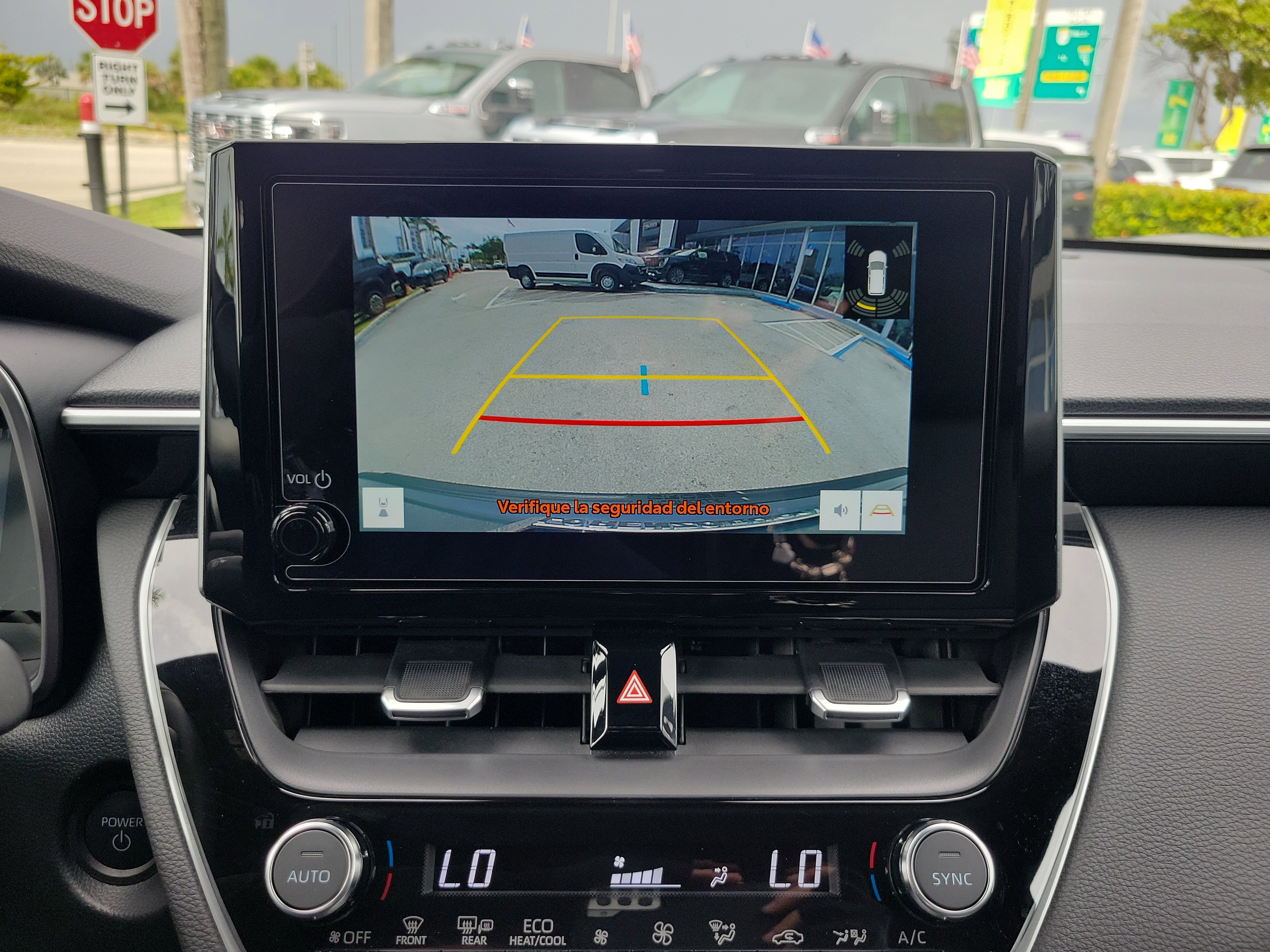 Used 2024 Toyota Corolla Cross AWD Hybrid w/ Convenience Package image 10