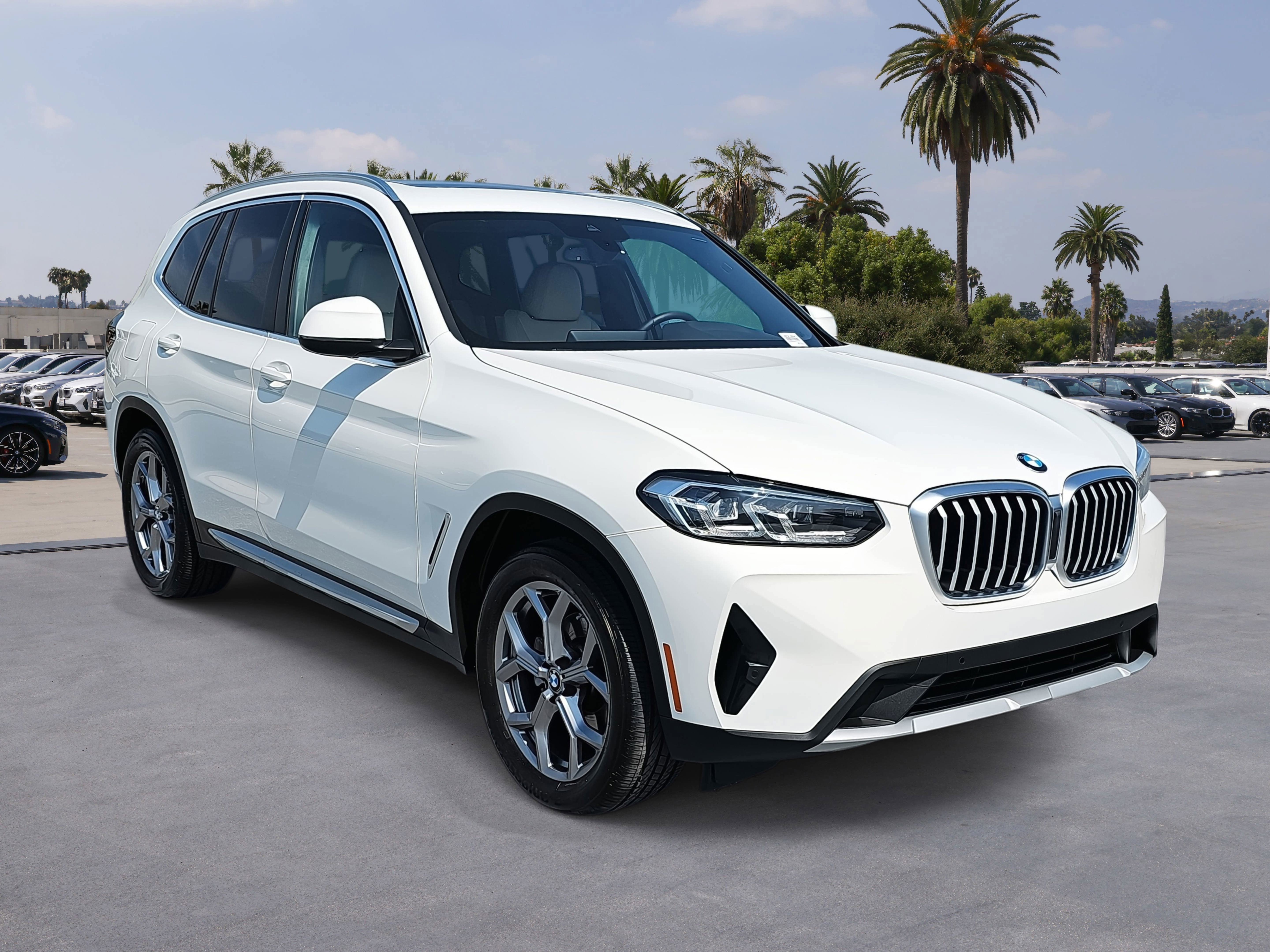 Used 2024 BMW X3 sDrive30i w/ Convenience Package RWD image 3