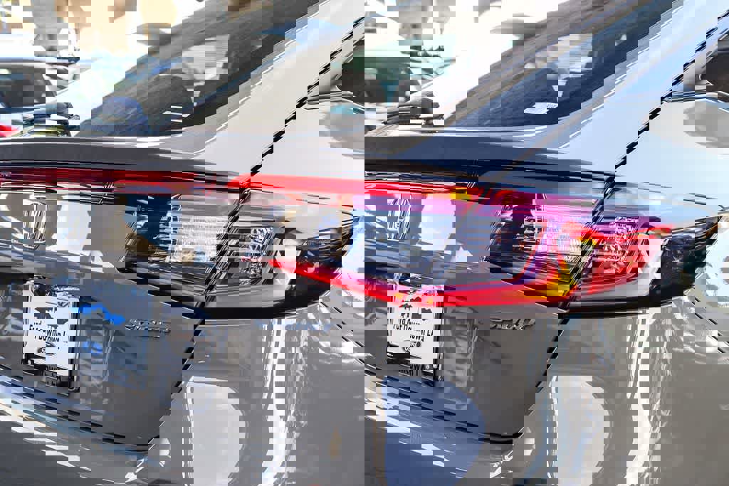 Used 2025 Honda Civic Sport image 9