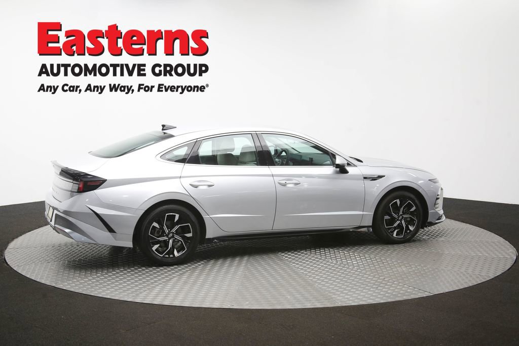 Used 2025 Hyundai Sonata SEL FWD image 43