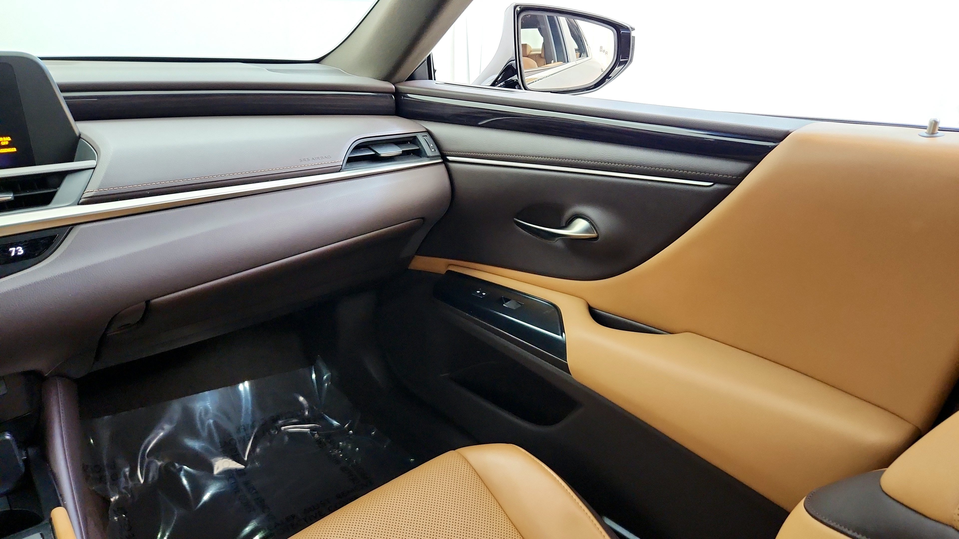 Used 2020 Lexus ES 300h w/ Premium Package FWD image 24
