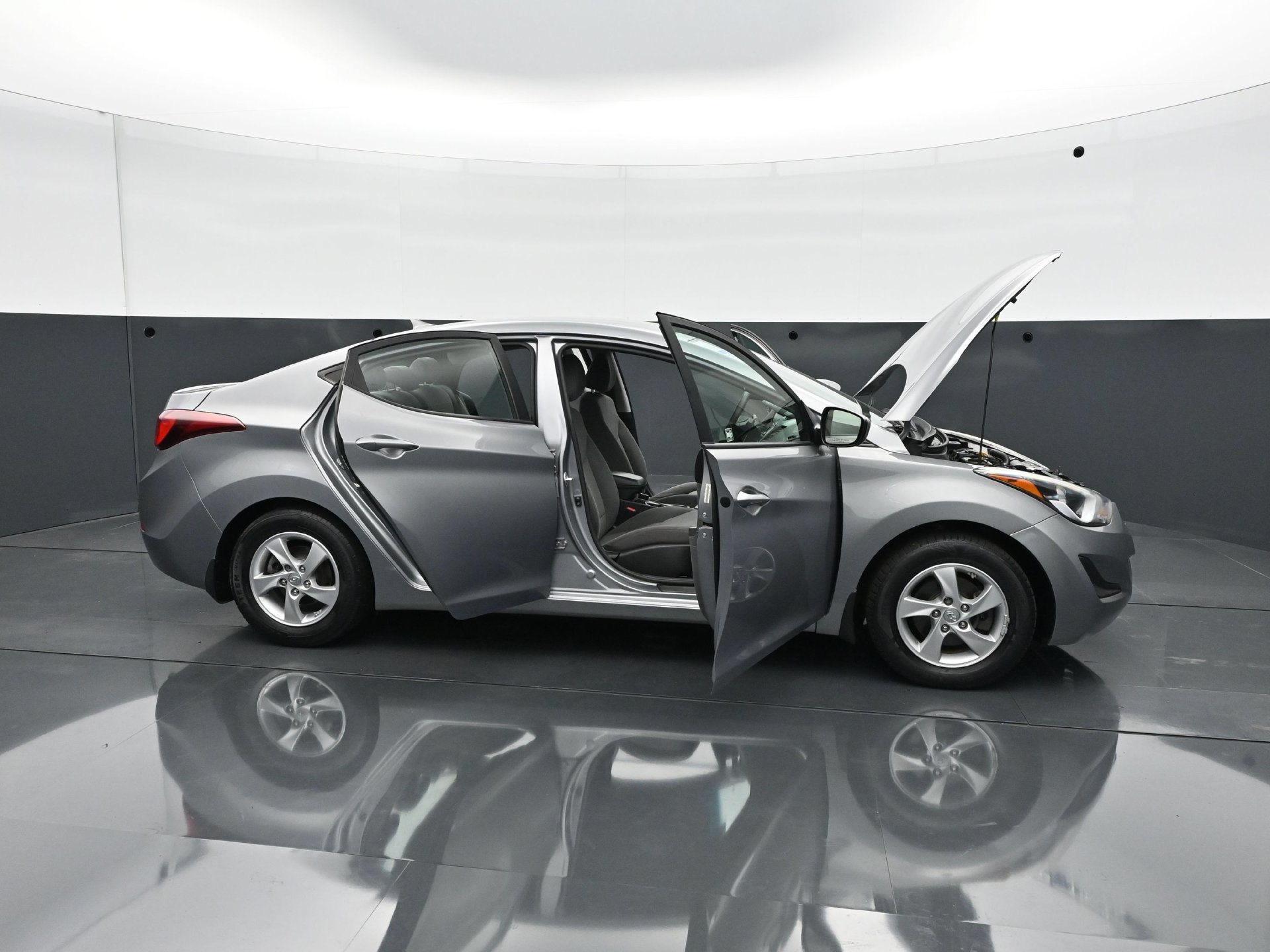 Used 2015 Hyundai Elantra SE FWD image 39