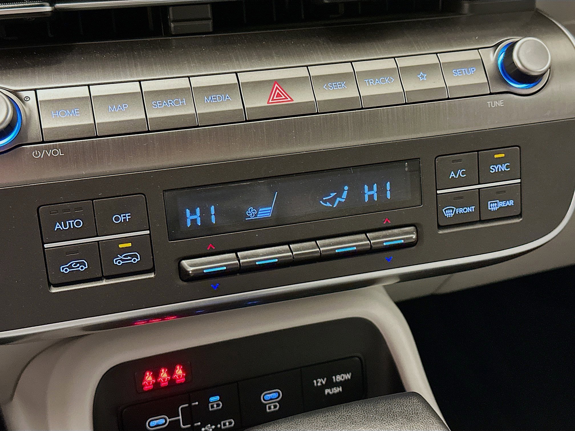 Used 2025 Hyundai Kona SEL image 24