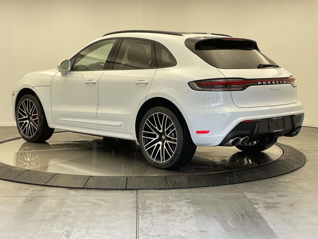 New 2026 Porsche Macan S image 3