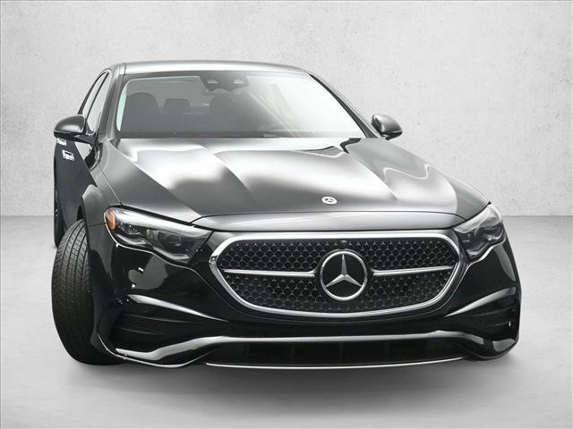 New 2026 Mercedes-Benz E 350 4MATIC Sedan image 3