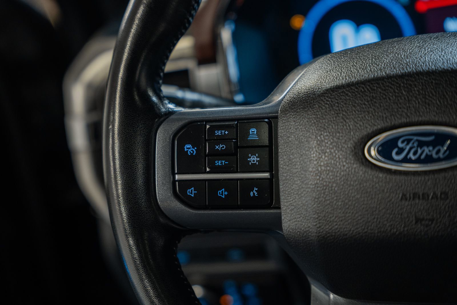 Certified 2023 Ford F150 Lariat w/ Equipment Group 502A High image 38