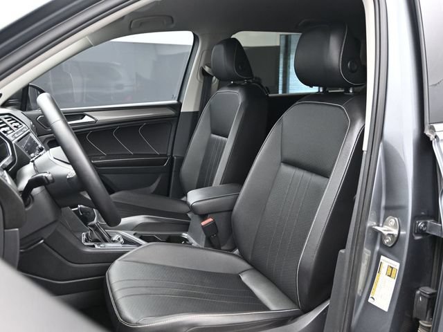 Used 2022 Volkswagen Tiguan SE FWD image 7