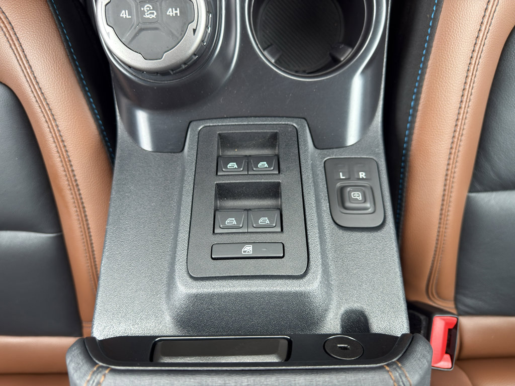 Used 2024 Ford Bronco Outer Banks AWD/4WD image 14